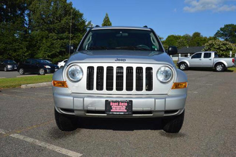Used 2005 Jeep Liberty Renegade image 2