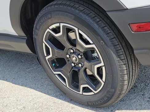 New 2025 Ford Bronco Sport Outer Banks image 9