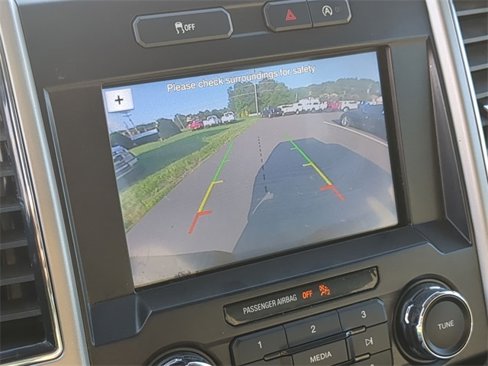 Used 2018 Ford F150 Lariat image 32