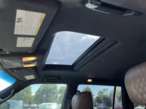 Used 2017 INFINITI QX80 Limited image 24