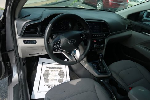 Used 2020 Hyundai Elantra SEL w/ Convenience Package (C2) image 6