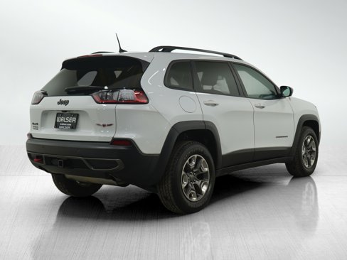 Used 2019 Jeep Cherokee Trailhawk w/ Cold Weather Group image 5
