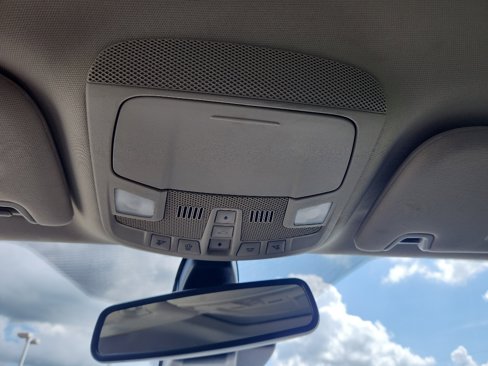 Used 2020 Ford Fusion SE image 24