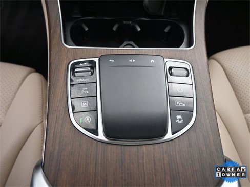 Used 2022 Mercedes-Benz GLC 300 image 3