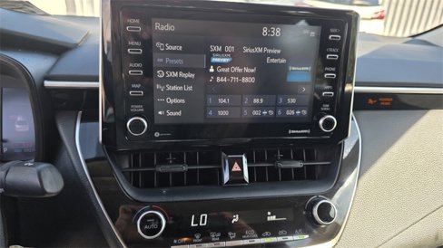 Used 2021 Toyota Corolla LE image 19
