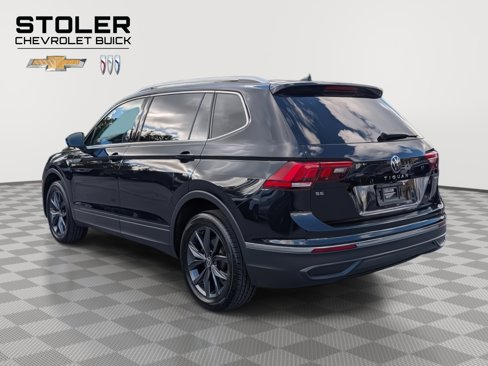 Used 2023 Volkswagen Tiguan SE image 3