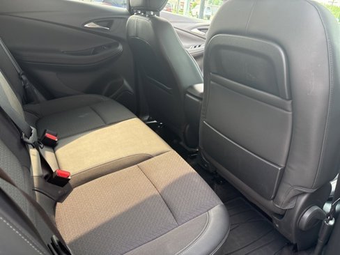 Used 2023 Buick Encore GX Preferred w/ Cold Weather Comfort Package image 18