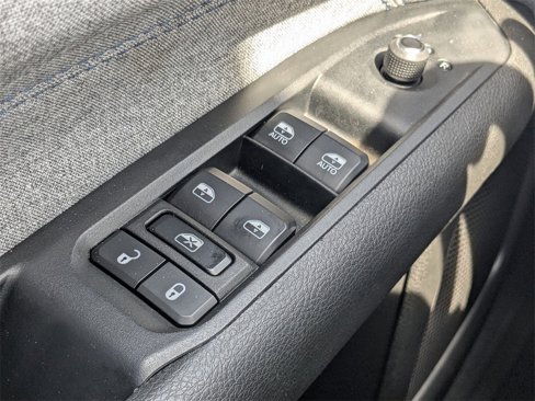 Used 2024 Jeep Compass Latitude image 22