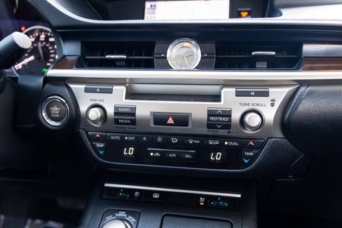 Used 2014 Lexus ES 350 image 24
