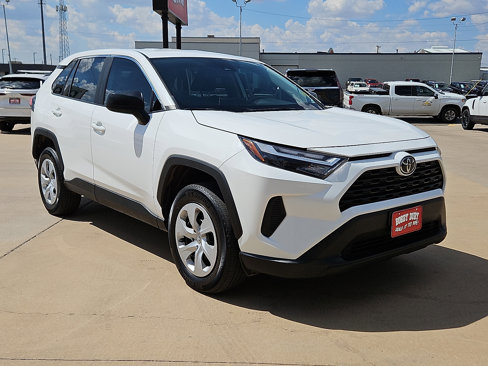 Used 2024 Toyota RAV4 LE image 4