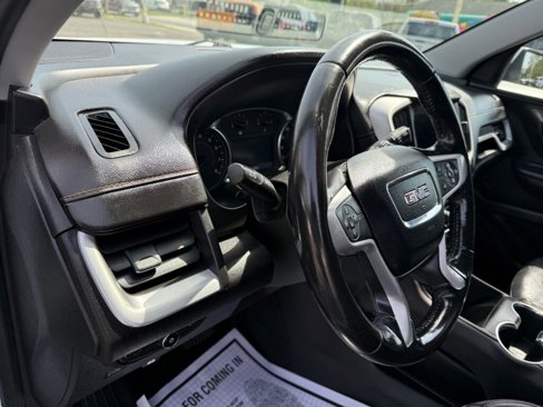 Used 2019 GMC Terrain SLT image 12