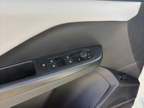 Used 2022 Volkswagen Taos SE image 18