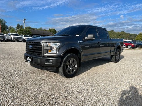 Used 2017 Ford F150 XLT w/ Equipment Group 302A Luxury image 4