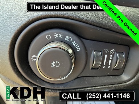 Certified 2023 Jeep Renegade Trailhawk image 18