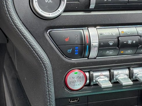 Used 2020 Ford Mustang Premium image 21