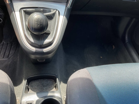 Used 2005 Toyota Matrix XR image 17