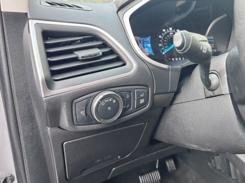 Used 2021 Ford Edge SEL w/ Convenience Package image 24