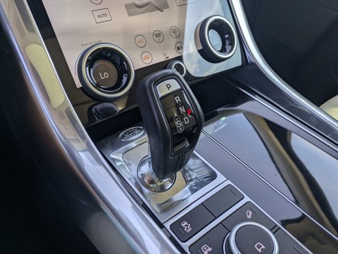 Used 2019 Land Rover Range Rover Sport HSE image 16