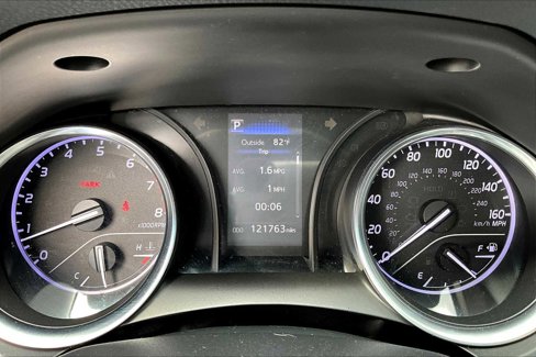 Certified 2018 Toyota Camry SE image 23