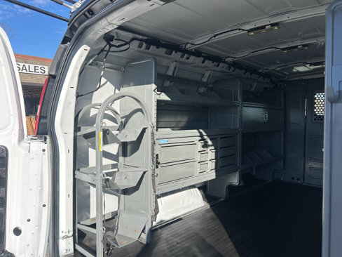 Used 2022 Chevrolet Express 2500 w/ Driver Convenience Package image 9