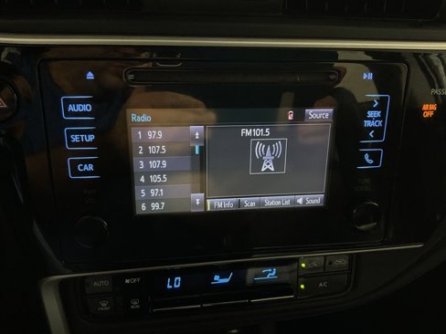 Used 2017 Toyota Corolla L image 21