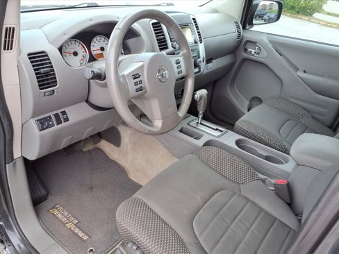 Used 2015 Nissan Frontier Desert Runner image 19