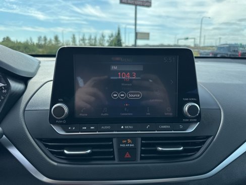 Used 2022 Nissan Altima 2.5 SV image 24
