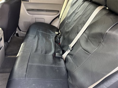 Used 2011 Ford Escape XLT image 9