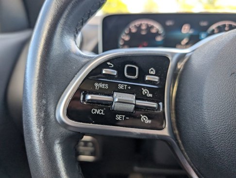 Used 2021 Mercedes-Benz GLA 250 image 13