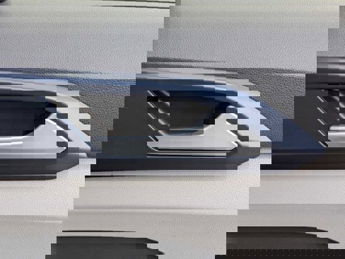 New 2024 Volkswagen Taos SE image 31