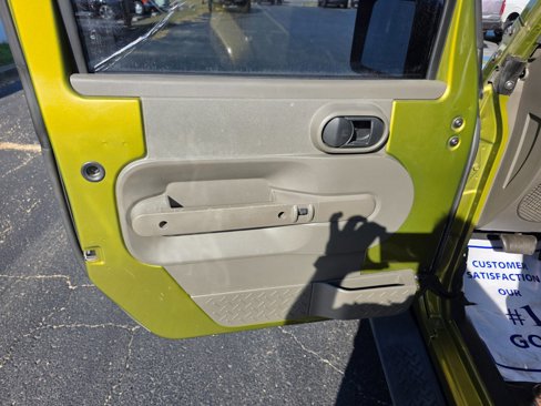 Used 2008 Jeep Wrangler Sahara w/ Dual Top Group image 13
