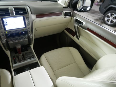 Used 2013 Lexus GX 460 image 11