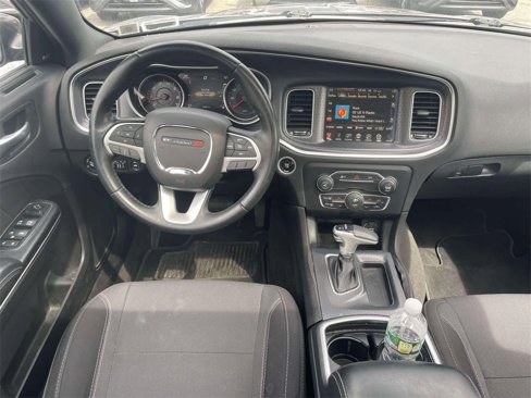 Used 2016 Dodge Charger SXT w/ Navigation & Travel Group image 12