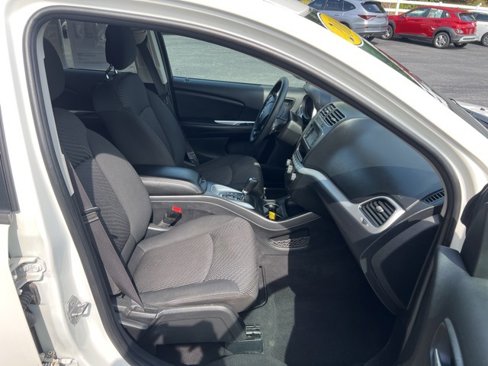 Used 2016 Dodge Journey SE image 16