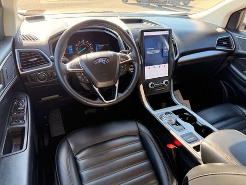 Used 2024 Ford Edge SEL image 11