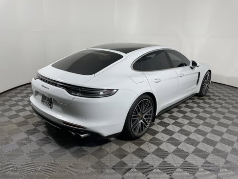 Certified 2022 Porsche Panamera Platinum Edition image 7