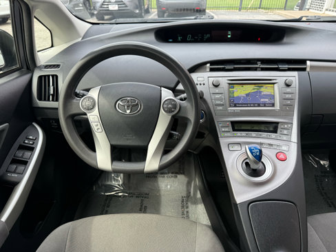 Used 2015 Toyota Prius Prime Advanced image 2