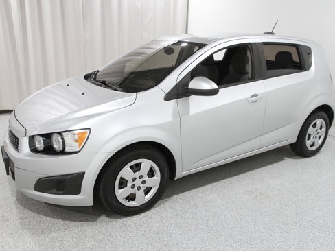 Used 2016 Chevrolet Sonic LS image 3