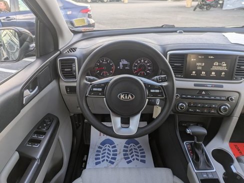 Used 2020 Kia Sportage LX image 14