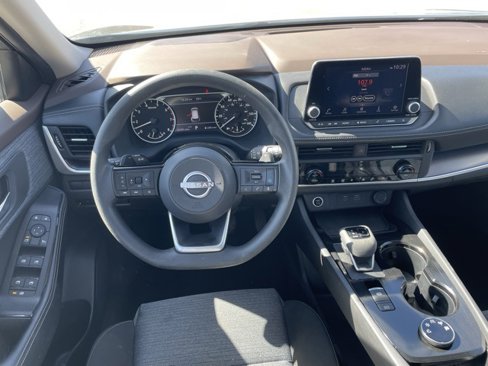 Used 2023 Nissan Rogue SV image 22