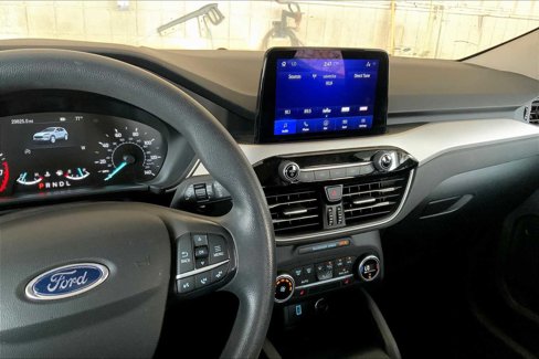 Certified 2020 Ford Escape SE image 6