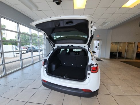 New 2025 Jeep Compass Sport w/ Mopar Graphics Package image 30