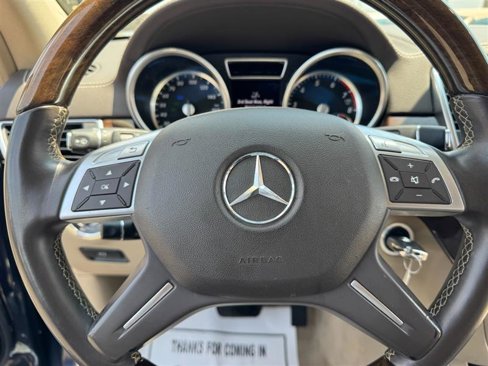 Used 2013 Mercedes-Benz GL 450 4MATIC image 30