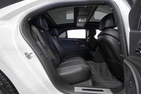 Used 2021 Bentley Flying Spur V8 image 62