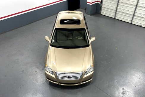 Used 2010 Toyota Avalon image 21