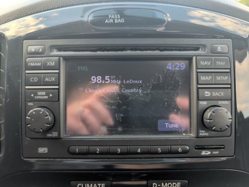 Used 2013 Nissan Juke SV image 13