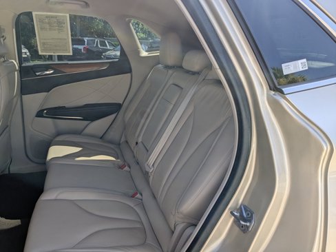 Used 2017 Lincoln MKC Select w/ Select Plus Package image 13