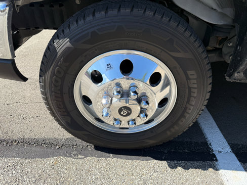 Used 2019 Ford E-450 and Econoline 450 Super Duty w/ Motorhome Prep Package image 11