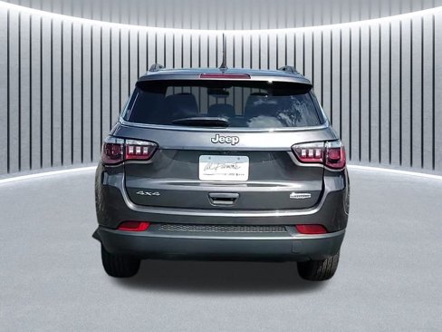 Used 2024 Jeep Compass Latitude w/ Altitude Special Edition image 5