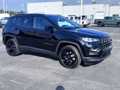 New 2026 Jeep Compass Latitude image 4